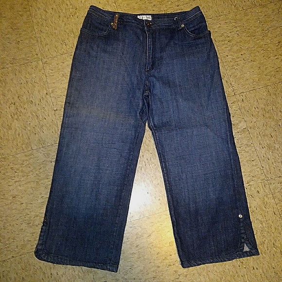 St John Cropped Jeans, Size 12 - Picture 5 of 16
